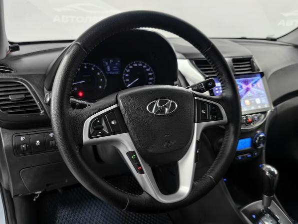 Hyundai Solaris I с пробегом 2011 года, цена 650 000 рублей, 236163 км, седан, Автокод Объявления