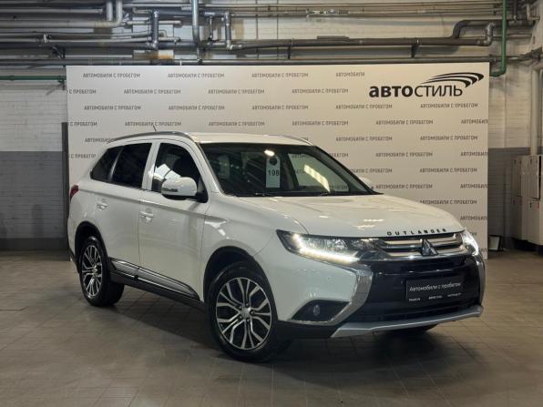 Mitsubishi Outlander III Рестайлинг 2 с пробегом 2015 года, цена 1 699 000 рублей, 135000 км, внедорожник, Автокод Объявления