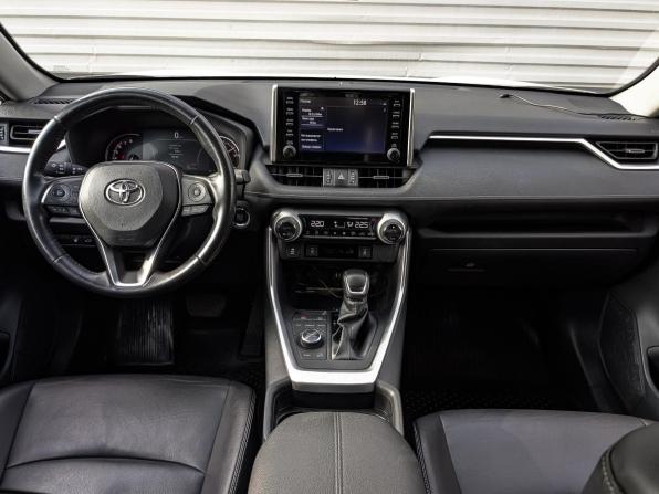 Toyota RAV4 V (XA50) с пробегом 2019 года, цена 2 800 000 рублей, 131672 км, внедорожник, Автокод Объявления