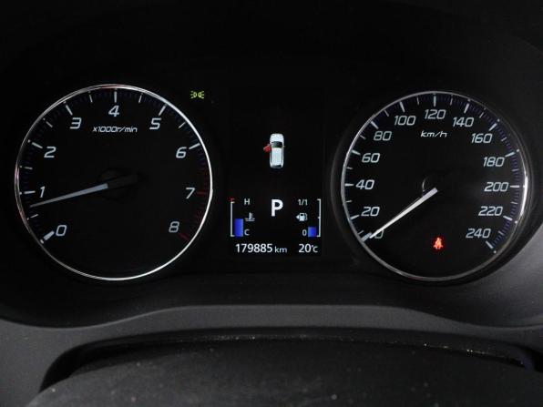 Mitsubishi Outlander III Рестайлинг 3 с пробегом 2019 года, цена 1 999 000 рублей, 179885 км, внедорожник, Автокод Объявления