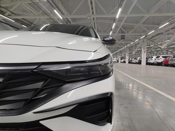 Hyundai Elantra VII (CN7) Рестайлинг с пробегом 2023 года, цена 1 919 000 рублей, 53106 км, седан, Автокод Объявления
