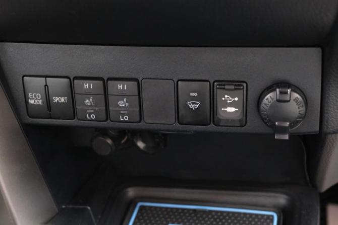 Toyota RAV4 IV (XA40) с пробегом 2013 года, цена 2 249 000 рублей, 118500 км, внедорожник, Автокод Объявления
