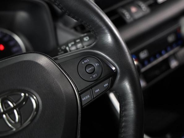 Toyota RAV4 V (XA50) с пробегом 2021 года, цена 2 489 000 рублей, 76617 км, внедорожник, Автокод Объявления