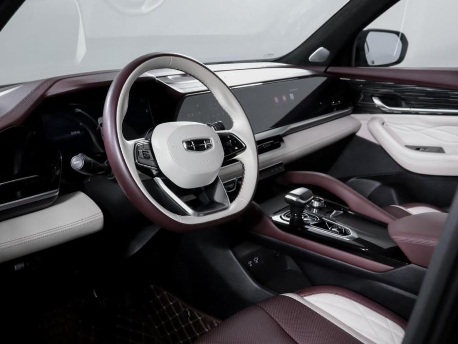 Geely Monjaro I Москва  - изображение 14
