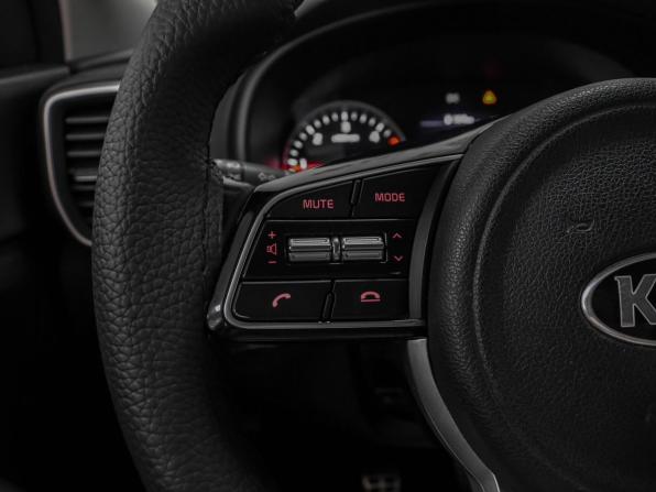 Kia Sportage IV Рестайлинг с пробегом 2018 года, цена 2 399 000 рублей, 102038 км, внедорожник, Автокод Объявления