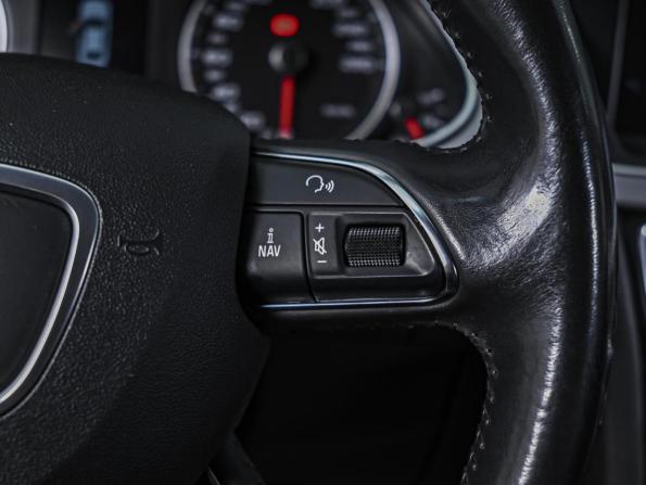Audi A4 IV (B8) Рестайлинг с пробегом 2013 года, цена 1 429 000 рублей, 150027 км, седан, Автокод Объявления
