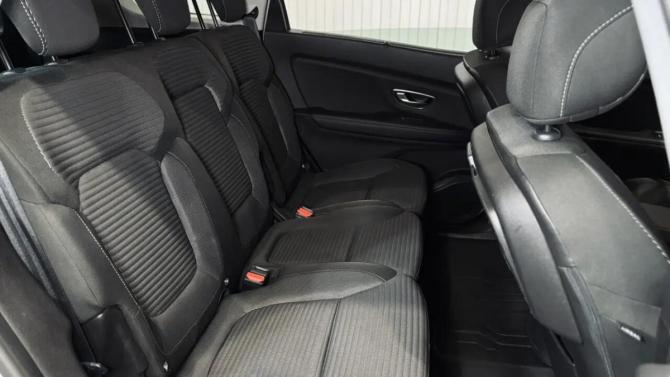 Renault Scenic IV с пробегом 2018 года, цена 1 580 000 рублей, 156598 км, минивэн, Автокод Объявления