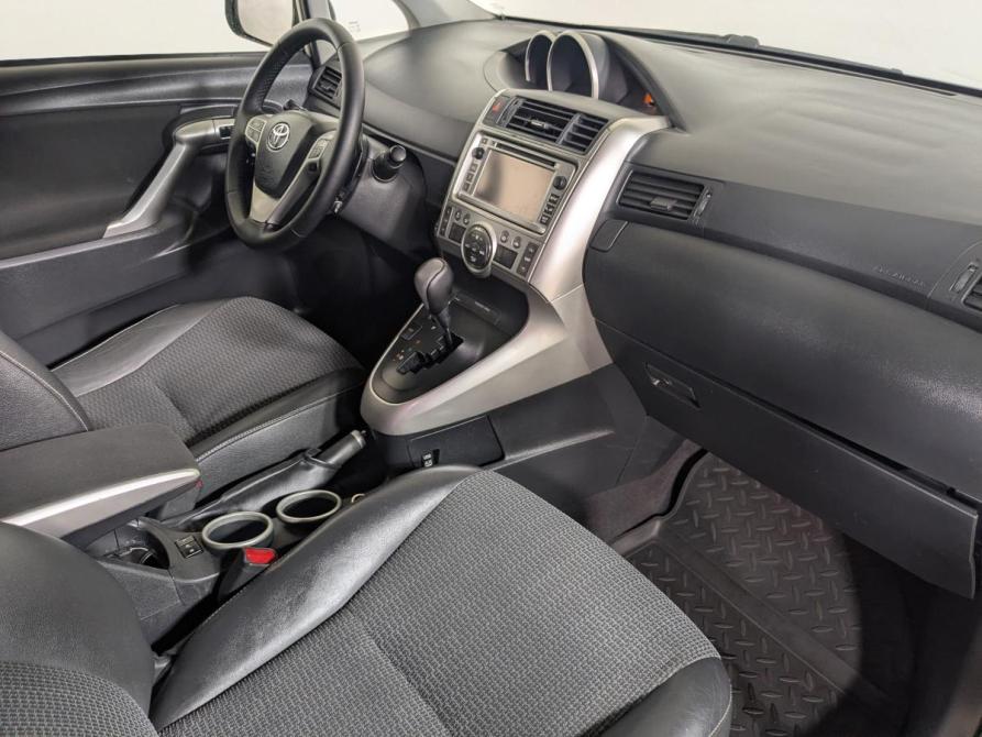 Toyota Verso I Екатеринбург  - изображение 12