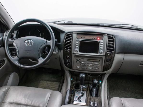Toyota Land Cruiser 100 Series Рестайлинг 2 с пробегом 2006 года, цена 2 340 000 рублей, 347894 км, внедорожник, Автокод Объявления