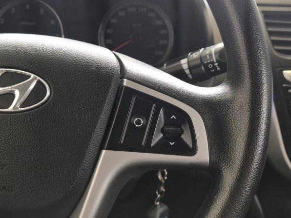 Hyundai Solaris I с пробегом 2013 года, цена 869 000 рублей, 107691 км, седан, Автокод Объявления