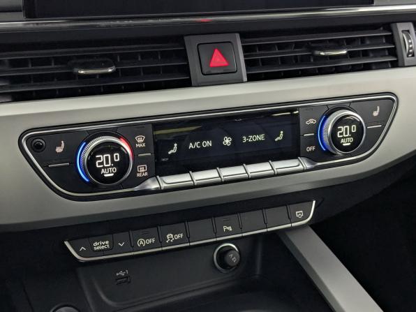 Audi A4 V (B9) Рестайлинг с пробегом 2022 года, цена 3 900 000 рублей, 39147 км, седан, Автокод Объявления