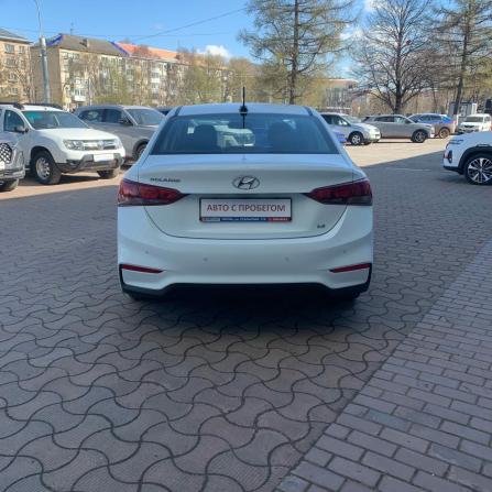 Hyundai Solaris II с пробегом 2017 года, цена 1 378 000 рублей, 76500 км, седан, Автокод Объявления