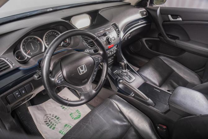 Honda Accord VIII Рестайлинг с пробегом 2011 года, цена 1 679 000 рублей, 250000 км, седан, Автокод Объявления