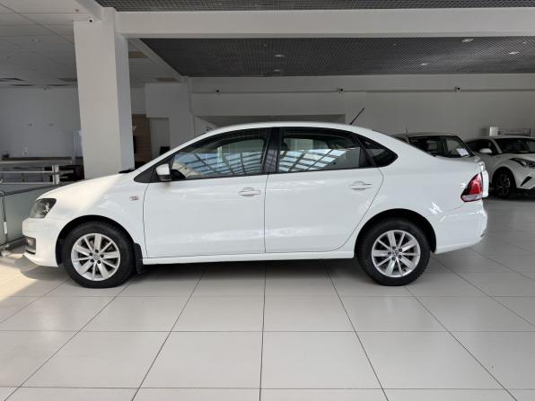 Volkswagen Polo V Рестайлинг с пробегом 2016 года, цена 1 030 000 рублей, 176453 км, седан, Автокод Объявления