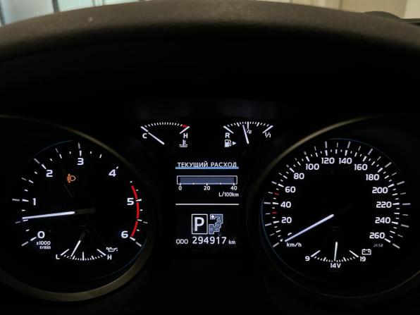 Toyota Land Cruiser 200 Series Рестайлинг 1 с пробегом 2013 года, цена 2 999 000 рублей, 294669 км, внедорожник, Автокод Объявления