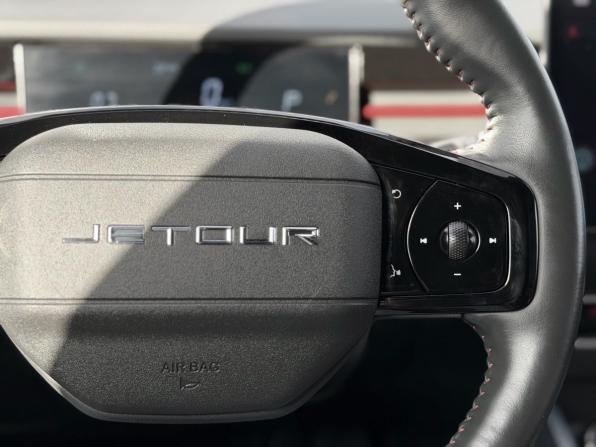 JETOUR DASHING I с пробегом 2024 года, цена 1 850 000 рублей, 38150 км, внедорожник, Автокод Объявления