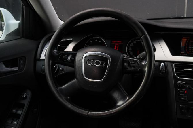 Audi A4 IV (B8) с пробегом 2009 года, цена 997 000 рублей, 189085 км, седан, Автокод Объявления