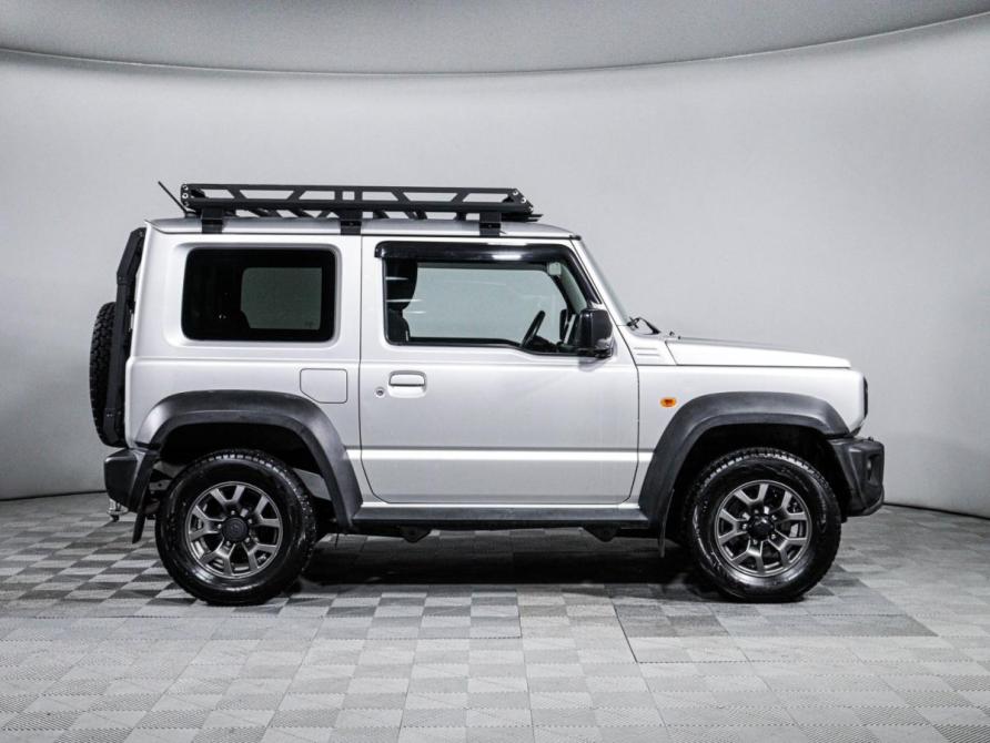 Suzuki Jimny IV Москва  - изображение 4