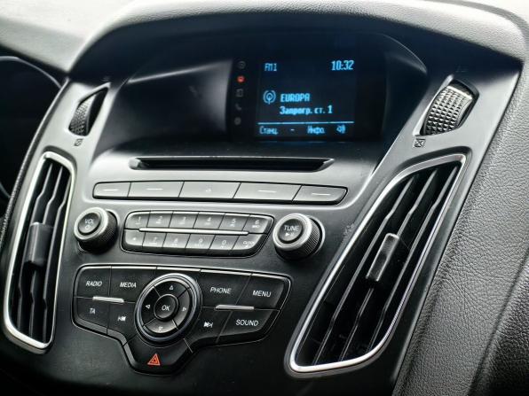 Ford Focus III Рестайлинг с пробегом 2016 года, цена 849 000 рублей, 256000 км, седан, Автокод Объявления