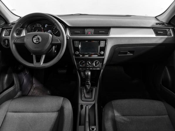 Skoda Rapid I Рестайлинг с пробегом 2019 года, цена 1 390 000 рублей, 88000 км, лифтбек, Автокод Объявления