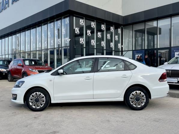 Volkswagen Polo V Рестайлинг с пробегом 2019 года, цена 870 000 рублей, 245000 км, седан, Автокод Объявления