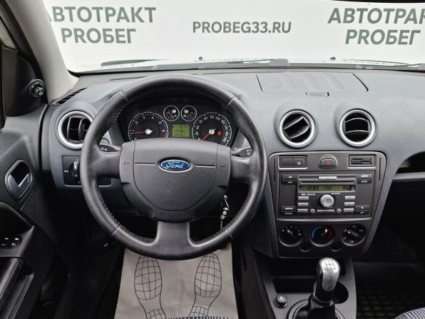 Ford Fusion I Рестайлинг с пробегом 2006 года, цена 549 000 рублей, 205000 км, хэтчбек, Автокод Объявления