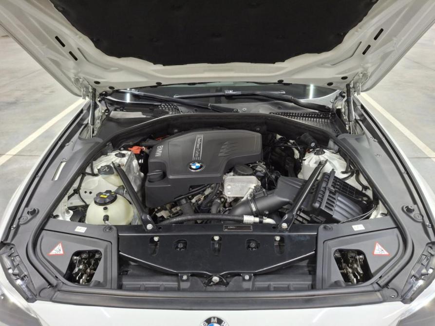 BMW 5 серии VI (F10/F11/F07) Рестайлинг Казань  - изображение 11