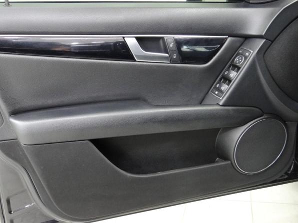 Mercedes-Benz C-Класс III (W204) Рестайлинг с пробегом 2013 года, цена 1 840 000 рублей, 150000 км, седан, Автокод Объявления
