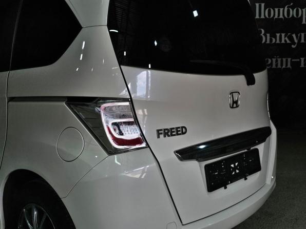 Honda Freed I Рестайлинг с пробегом 2012 года, цена 1 240 000 рублей, 153700 км, компактвэн, Автокод Объявления