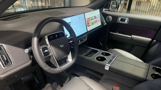 Новый Li Auto (Lixiang) L9 I Рестайлинг 2025 года, цена 11 990 000 рублей, внедорожник, Автокод Объявления