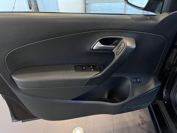 Volkswagen Polo V с пробегом 2014 года, цена 657 000 рублей, 222943 км, седан, Автокод Объявления