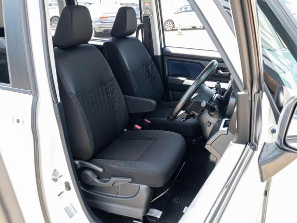 Toyota Roomy I с пробегом 2017 года, цена 1 320 000 рублей, 103012 км, микровэн, Автокод Объявления