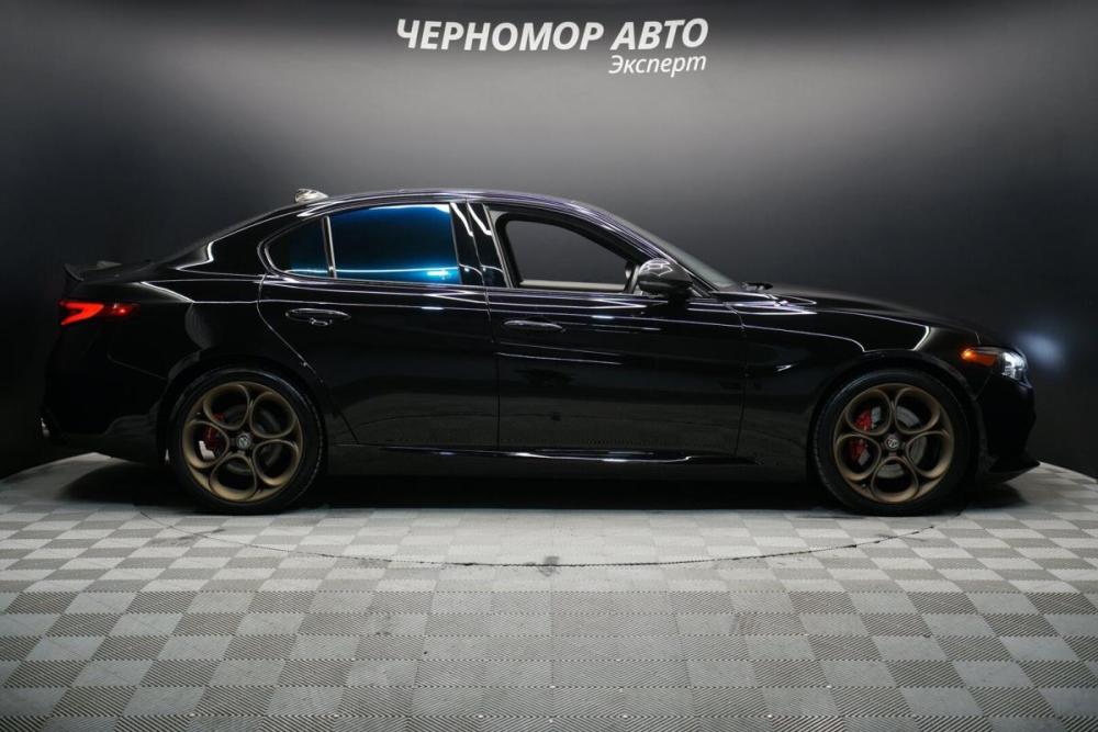 Alfa Romeo Giulia II (952) Рестайлинг Крым  - изображение 6