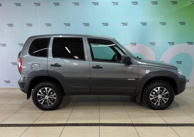 Chevrolet Niva I Рестайлинг с пробегом 2018 года, цена 680 000 рублей, 113500 км, внедорожник, Автокод Объявления