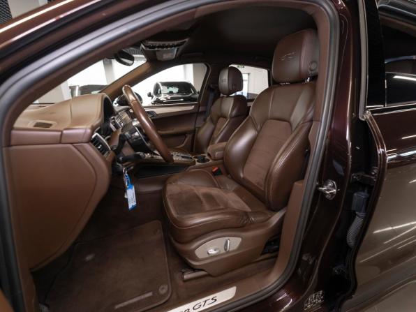 Porsche Macan I с пробегом 2016 года, цена 3 850 000 рублей, 85500 км, внедорожник, Автокод Объявления
