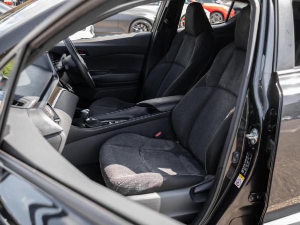 Toyota C-HR I с пробегом 2019 года, цена 2 149 000 рублей, 100352 км, внедорожник, Автокод Объявления