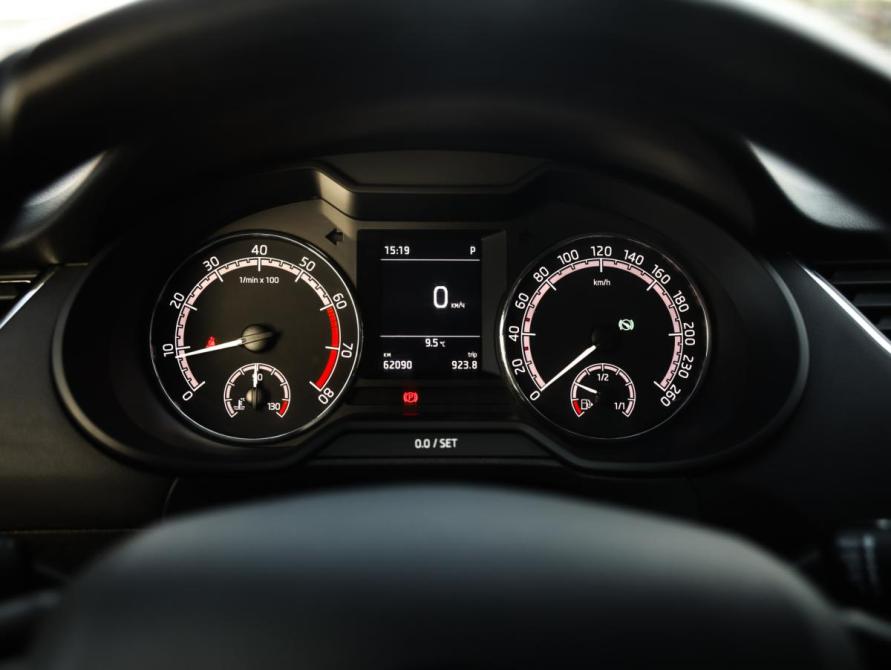 Skoda Octavia III (A7) Рестайлинг Санкт-Петербург  - изображение 14