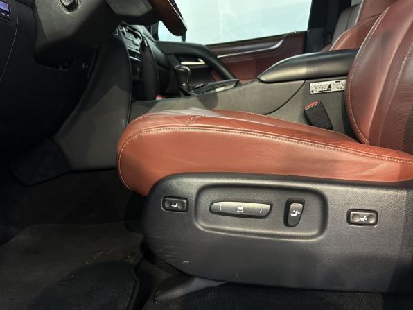 Lexus LX III Рестайлинг 2 с пробегом 2019 года, цена 10 000 000 рублей, 90376 км, внедорожник, Автокод Объявления