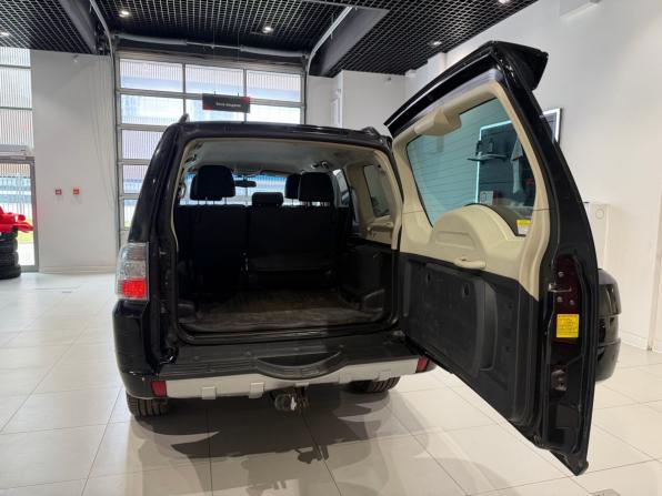 Mitsubishi Pajero IV Рестайлинг 1 с пробегом 2012 года, цена 1 680 000 рублей, 323162 км, внедорожник, Автокод Объявления