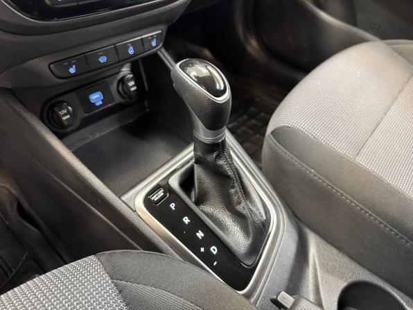 Hyundai Solaris II с пробегом 2019 года, цена 1 410 000 рублей, 90639 км, седан, Автокод Объявления