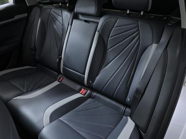 Geely Atlas II с пробегом 2024 года, цена 2 990 000 рублей, 40500 км, внедорожник, Автокод Объявления