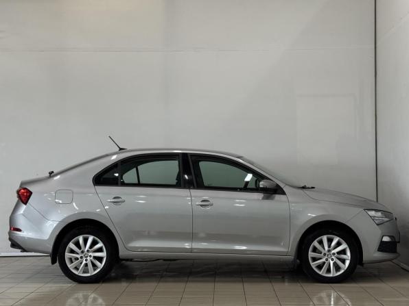 Skoda Rapid II с пробегом 2021 года, цена 1 850 000 рублей, 47084 км, лифтбек, Автокод Объявления