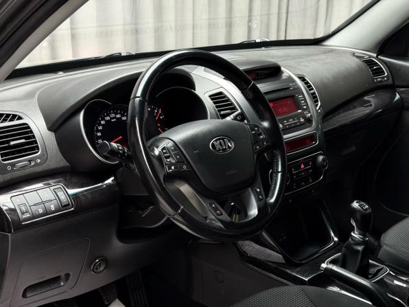 Kia Sorento II Рестайлинг с пробегом 2018 года, цена 1 899 000 рублей, 163333 км, внедорожник, Автокод Объявления