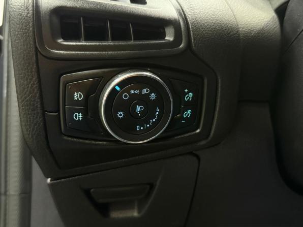 Ford Focus III с пробегом 2012 года, цена 650 000 рублей, 183412 км, седан, Автокод Объявления