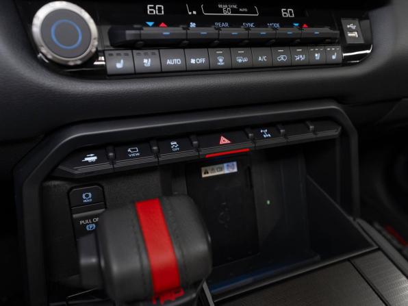 Toyota Sequoia III с пробегом 2023 года, цена 12 750 000 рублей, 25280 км, внедорожник, Автокод Объявления