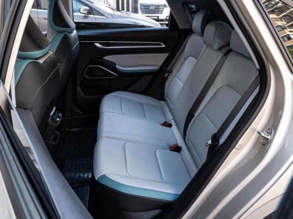 Geely Emgrand II с пробегом 2023 года, цена 1 715 000 рублей, 5913 км, седан, Автокод Объявления