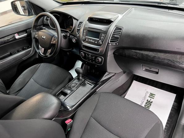 Kia Sorento II Рестайлинг с пробегом 2018 года, цена 1 895 000 рублей, 184230 км, внедорожник, Автокод Объявления