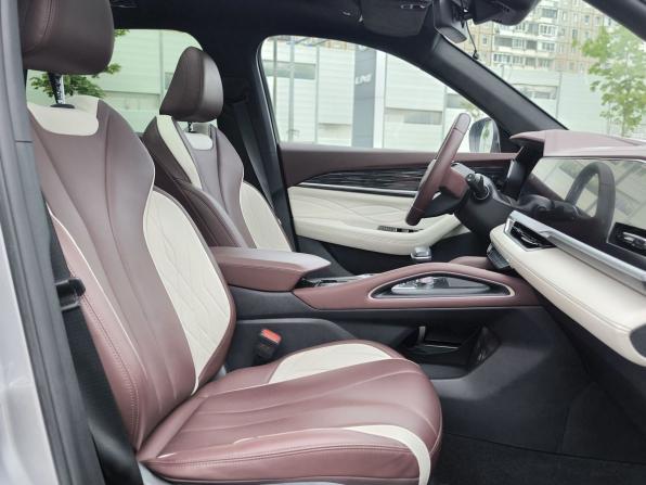 Geely Monjaro I с пробегом 2023 года, цена 3 100 000 рублей, 63945 км, внедорожник, Автокод Объявления