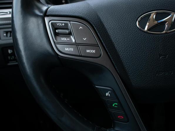 Hyundai Santa Fe III Рестайлинг с пробегом 2017 года, цена 2 820 000 рублей, 58518 км, внедорожник, Автокод Объявления