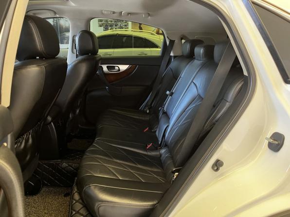 Infiniti FX II (S51) с пробегом 2010 года, цена 1 450 000 рублей, 181000 км, внедорожник, Автокод Объявления